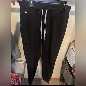 Figs Zamora Joggers in size L